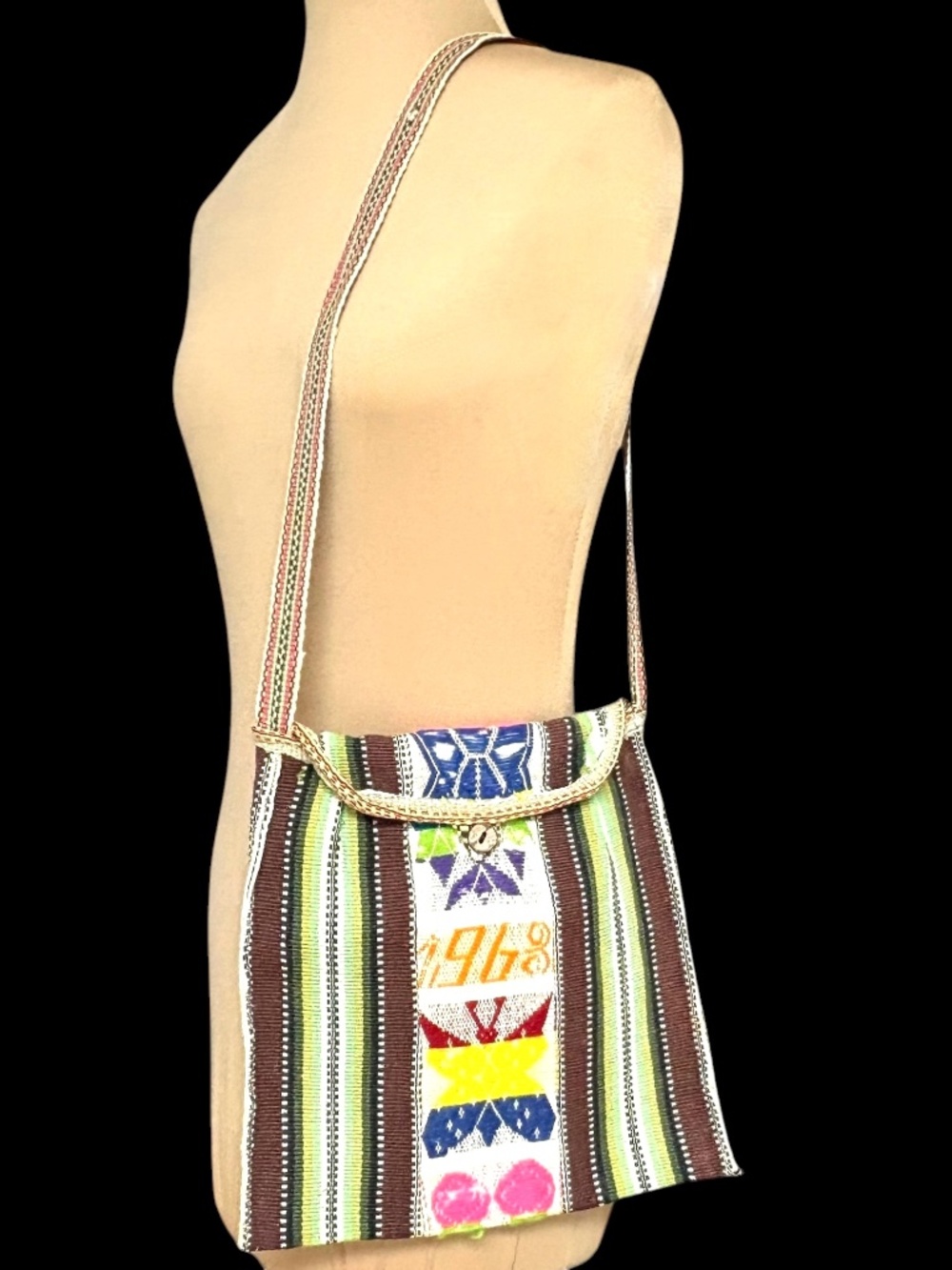 bag handmade vintage PERU woven wool or cotton shoulder 1968 multicolor flap top